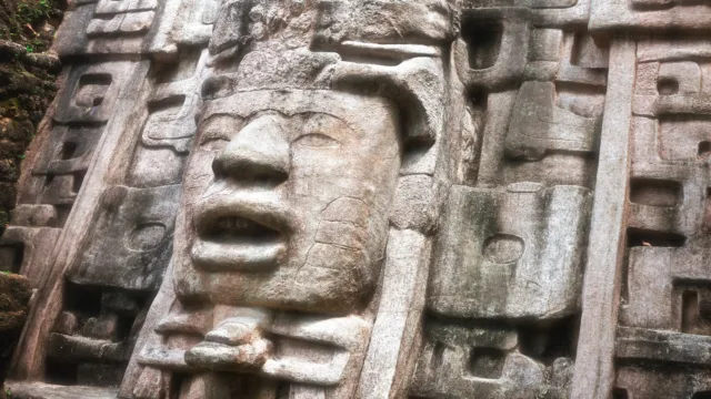 Site Maya Lamanai